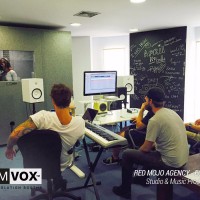 Demvox-RED-MOJO-AGENCY-ECO250-1