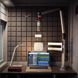 demvox-2023-ECO-booth